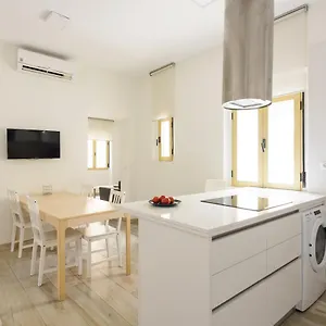 https://maravilloso-apartamento-en-el-realejo-8-personas.es-andalucia.com